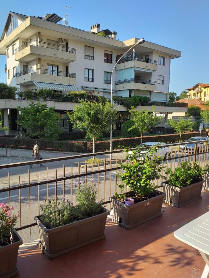 Sesto Calende Centro Daire Dış mekan fotoğraf